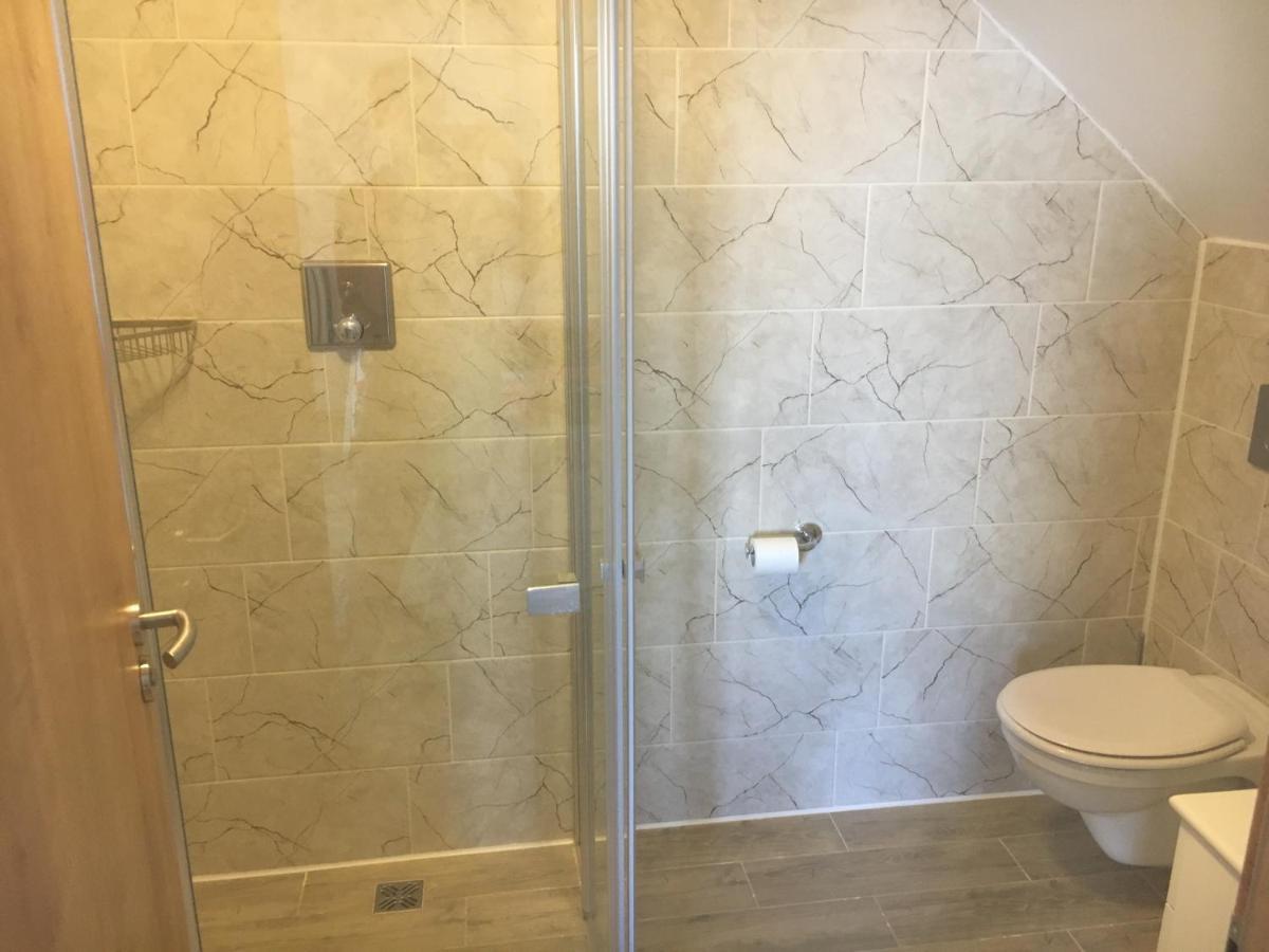 Ubytovani Pod Mezu Hlohovec Buitenkant foto